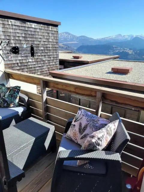 Appartement Duplex Avec Vue Sur Le Sancy Et Garage Couvert Murat-le-Quaire Exteriör bild